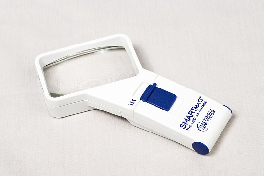 SmartMag® 3.5X Cool White LED Hand-Held Magnifier
