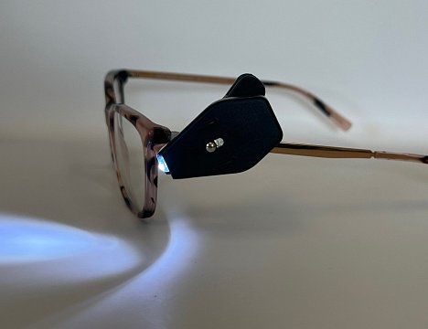 Mattingly LED Clip On Spectacle Light
