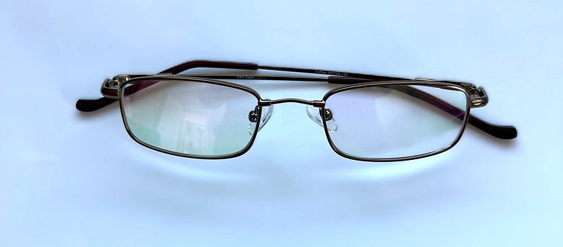Matingly Memory Metal Frame