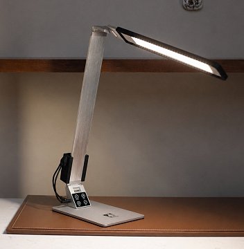 Bright Reach Desk Lamp in Silver